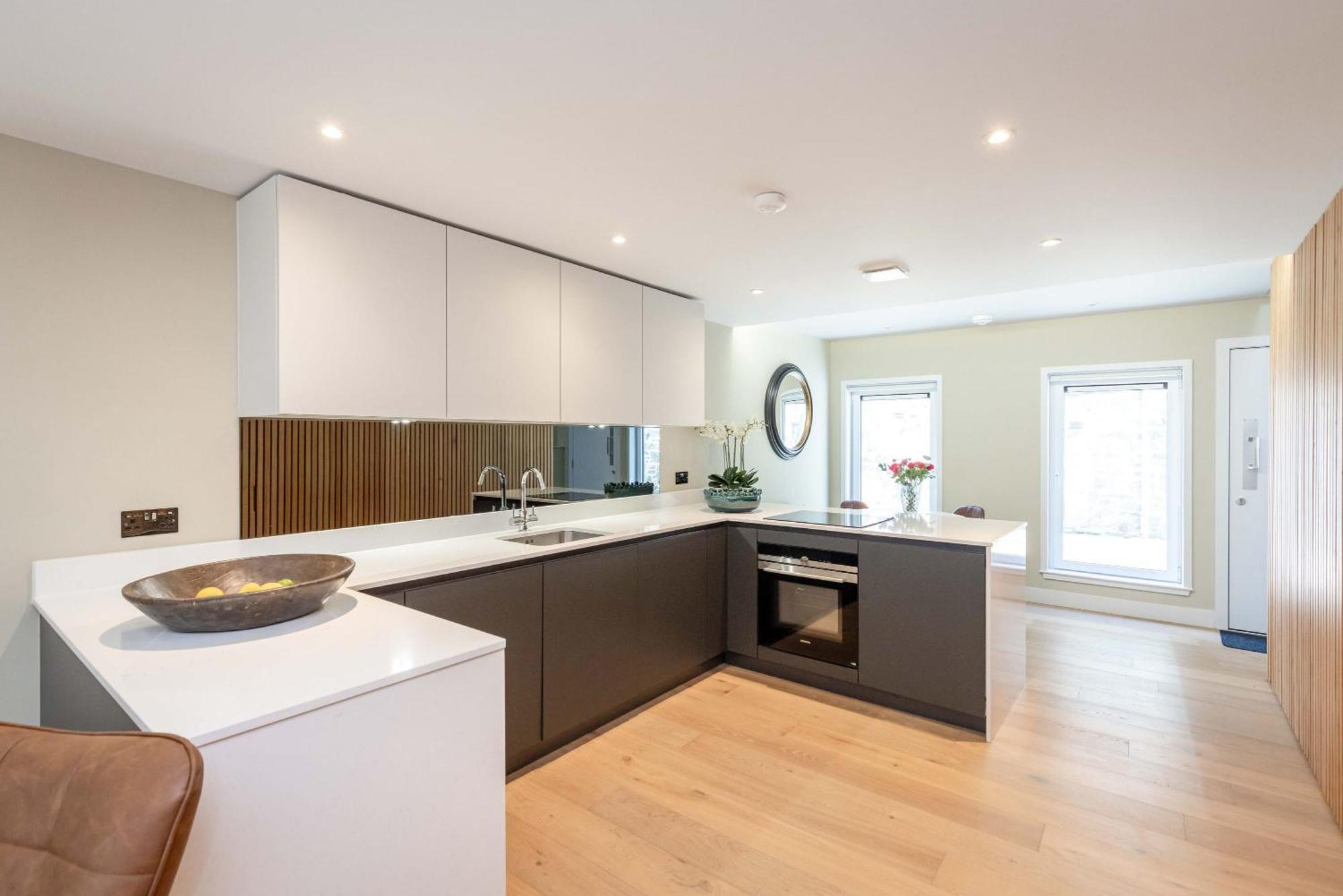 Dragon Suites - City Centre 2 Bed Luxury Mews House Edinburgh Ngoại thất bức ảnh